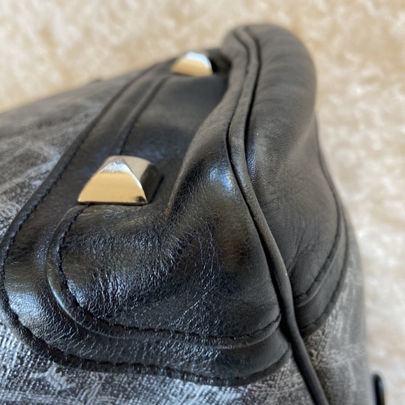 L.A.M.B. Satchel, by Gwen Stefani - Picture 13 of 16